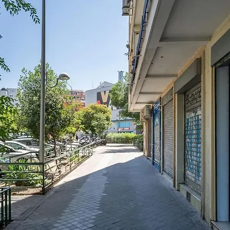 Triplex At Street Level P De Toros Ventas-v-coro Apartment
