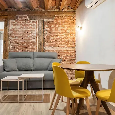 Flat In Lavapies At Street Level S23b