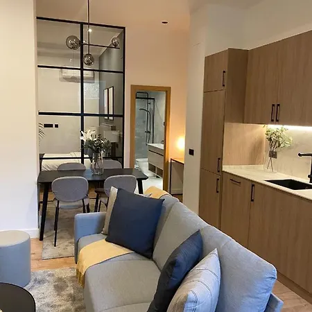 Exyca Embajadores Apartmán Madrid