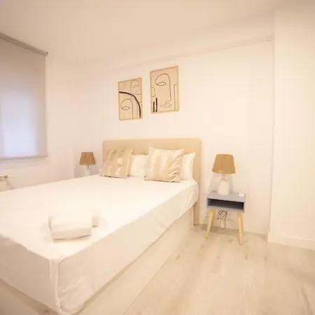 Ifema-airport. 2 Bed. Ac * Madrid