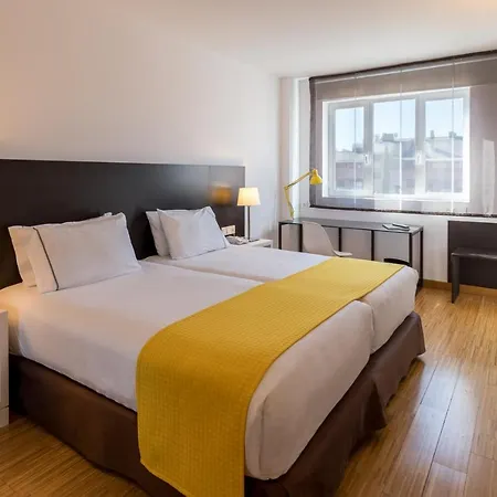 Hotel Rafaelhoteles Atocha 4*