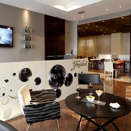 Hotel Rafaelhoteles Atocha 4*