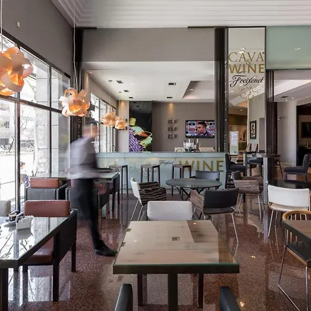 Rafaelhoteles Atocha 4*