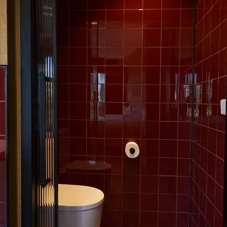Latroupe Prado Hostel Madrid