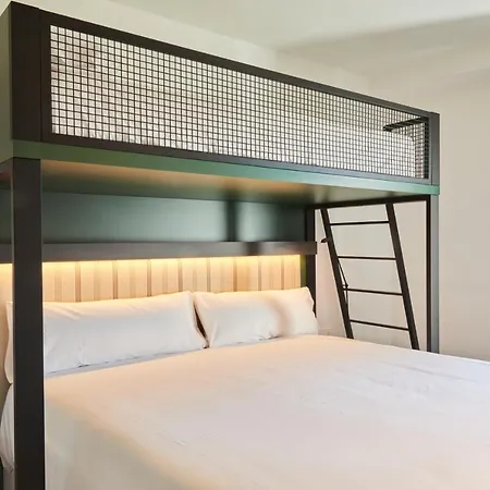 Hostel Latroupe Prado *