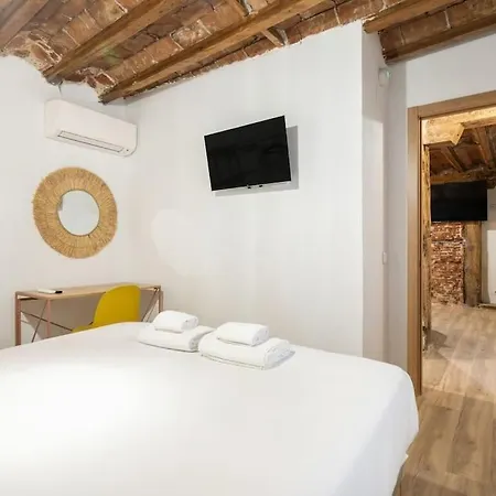 Flat In Lavapies At Street Level S23c * Madrid