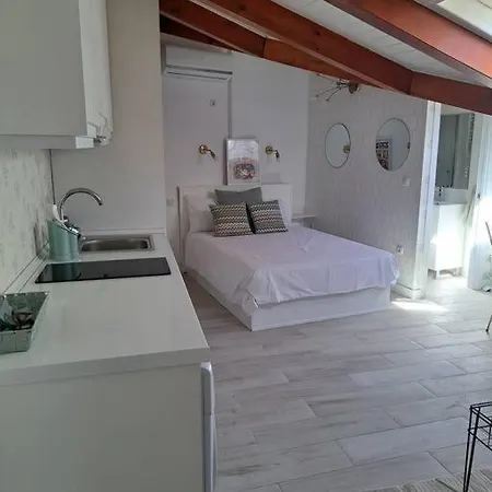 Myhousespain - Sofisticado Estudio En Malasana Madrid