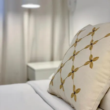 Apartment Charming Puerta De Toledo Vii - *