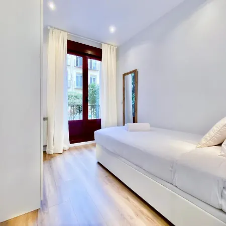 Charming Puerta De Toledo Vii - Apartment