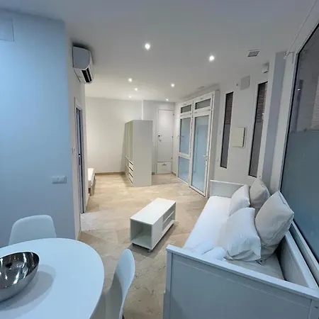شقة Apartamento Andres Tamayo Av America Botanica