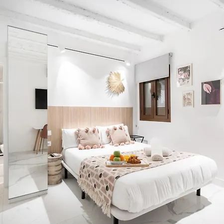 Dobo Luna Apartment *