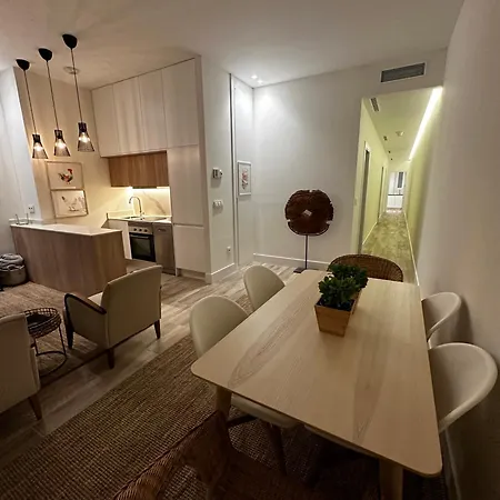 Moncloa Apartment *