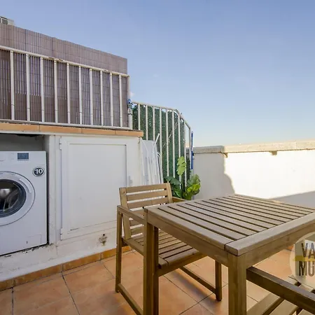 Fabuloso Atico Doble Altura 3pax En Chueca Appartamento