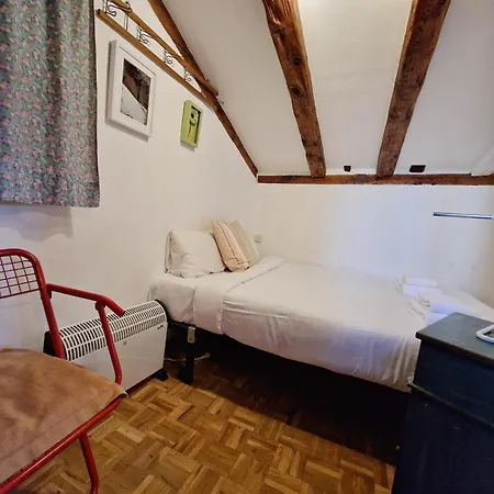 Santa Ana, Buhardilla En La Latina Dos Apartment Madrid