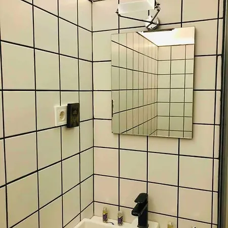 70m2 Loft With Patio Only 20mn From Plaza Castilla C2 מדריד