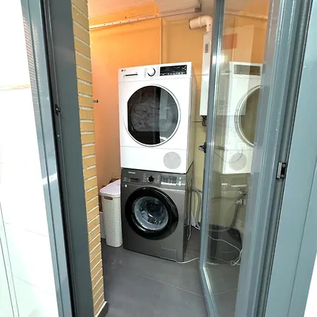 Luxury Apartment *
