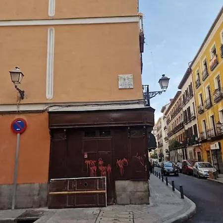Appartamento Mediodia Chica Apartamento Tipo Loft En La Latina Madrid