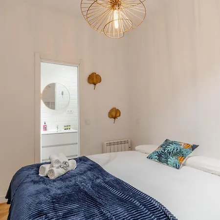 Cozy Central-2bd 2bth-chueca