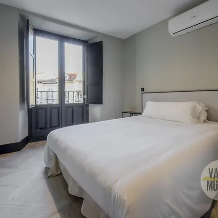 Premium 7pax En Calle Santa Ana-la Latina E2 * Madrid