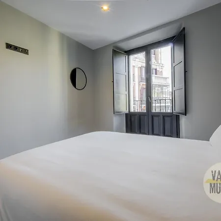 Premium 7pax En Calle Santa Ana-la Latina E2 *