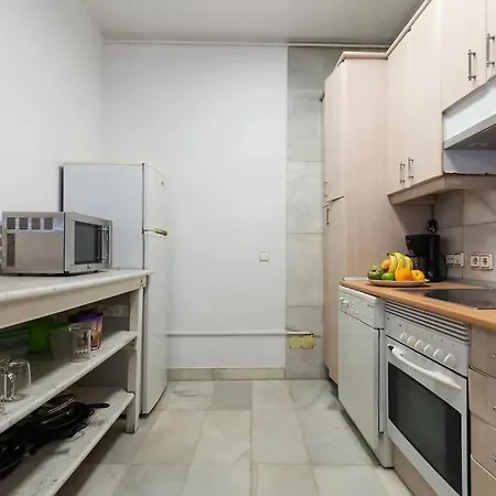 Spacious & Comfortable Flat In Gran Via-sol Madri