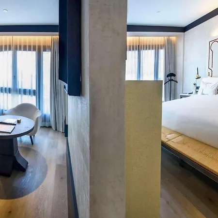 Montera Madrid, Curio Collection By Hilton Madrid