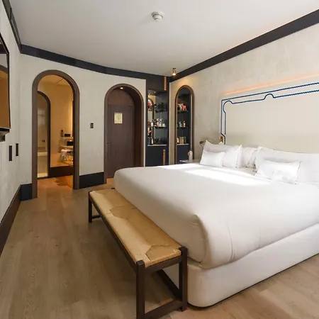 Montera Madrid, Curio Collection By Hilton Hotel Madrid