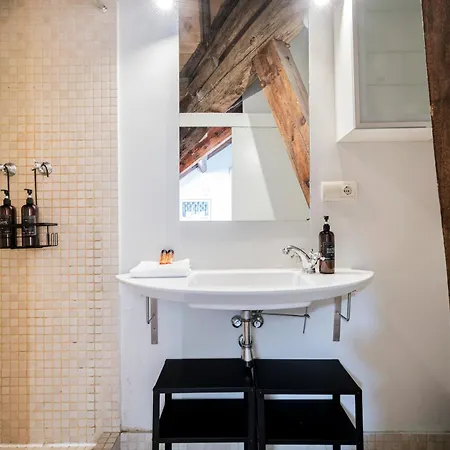 Appartement 16th Century Palace Madrid