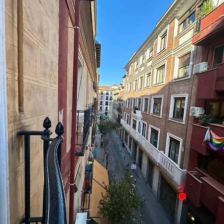 Calle Regueros Loft 3pax En Pleno Chueca * Madrid