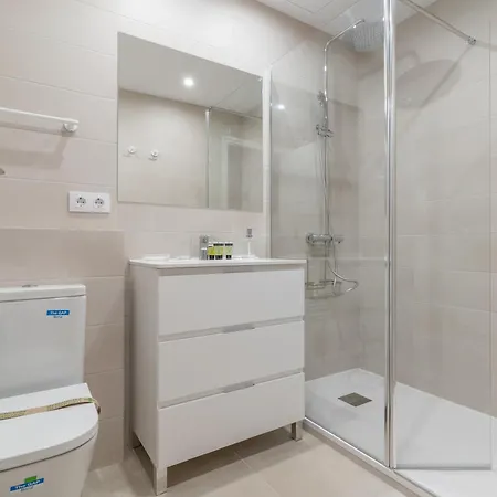 Spacious Central-3bedrooms 3bathrooms-sol Appartement *