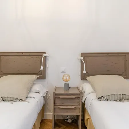 Spacious Central-3bedrooms 3bathrooms-sol