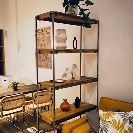Unique Nyc Style Loft In The Heart Of