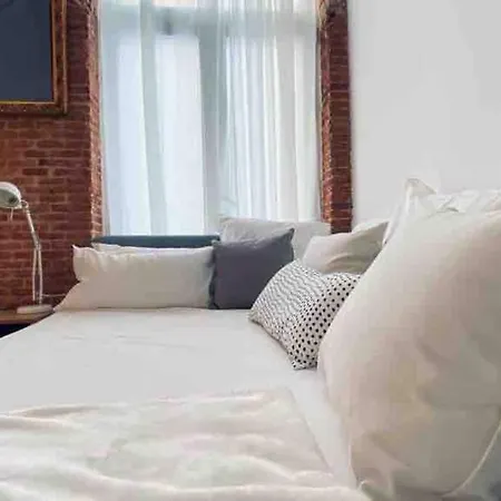 Unique Nyc Style Loft In The Heart Of Apartment Madrid