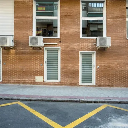 Modern- 1 Bd 1,5 Bth- Delicias Atocha Madrid