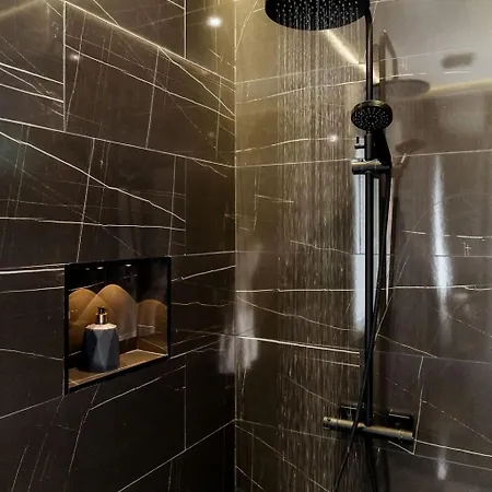Luxury And Elegant * Madrid