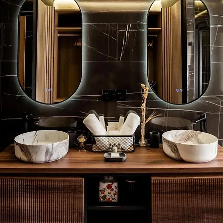 Luxury And Elegant