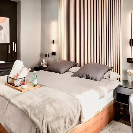 Luxury And Elegant * Madrid