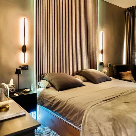 Apartment Luxury And Elegant Madrid