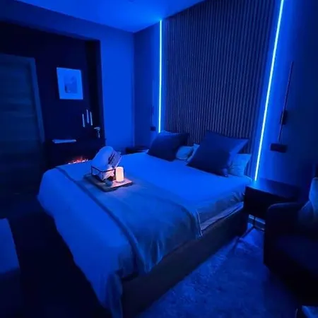 Luxury And Elegant *