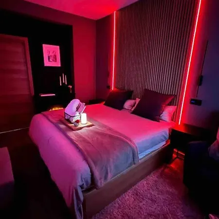 Apartment Luxury And Elegant Madrid