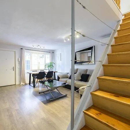 Sabadell Calle, Casa Familiar De 3 Con Terraza Junto Metro Fuencarral Appartement