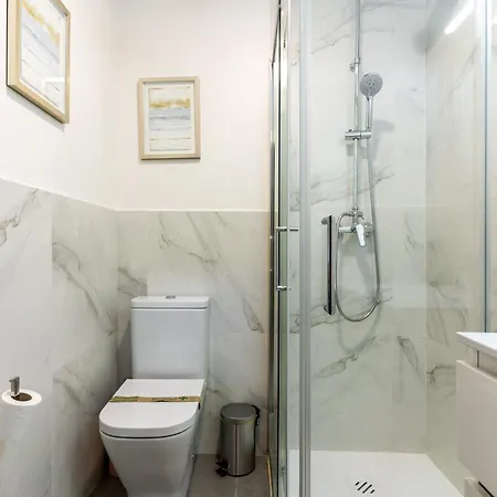 Stylish Duplex - 1 Bd 1bth- Plaza Castilla アパート *
