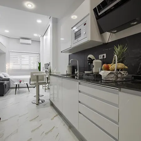 Lovely In Gran Via Apartment