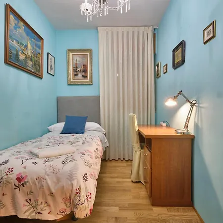 Apartman Carlos-1 *