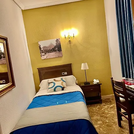Sonsoles Madrid-centro Гостевой дом