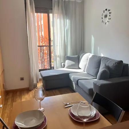 Samaniego Suite, Airport, Ifema Turistico * Madrid