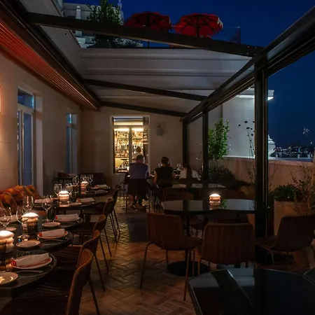 Hotel Montera Madrid, Curio Collection By Hilton Madrid