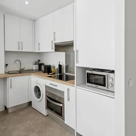 Limehome Calle De La Paloma Madrid