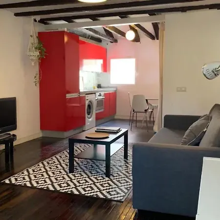 Cozy Duplex In Malasana - Ac10 마드리드