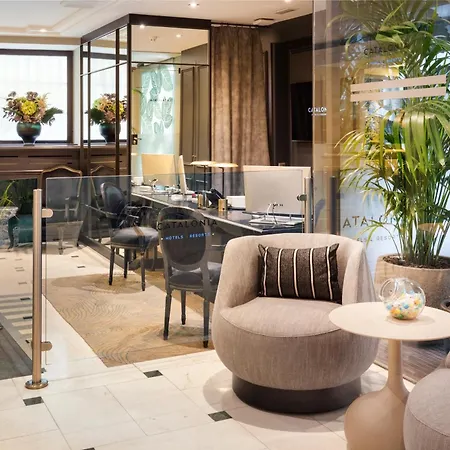 Hotell Catalonia Las Cortes